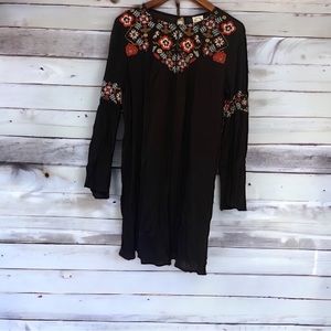 NWT Embroidered Detail Dress